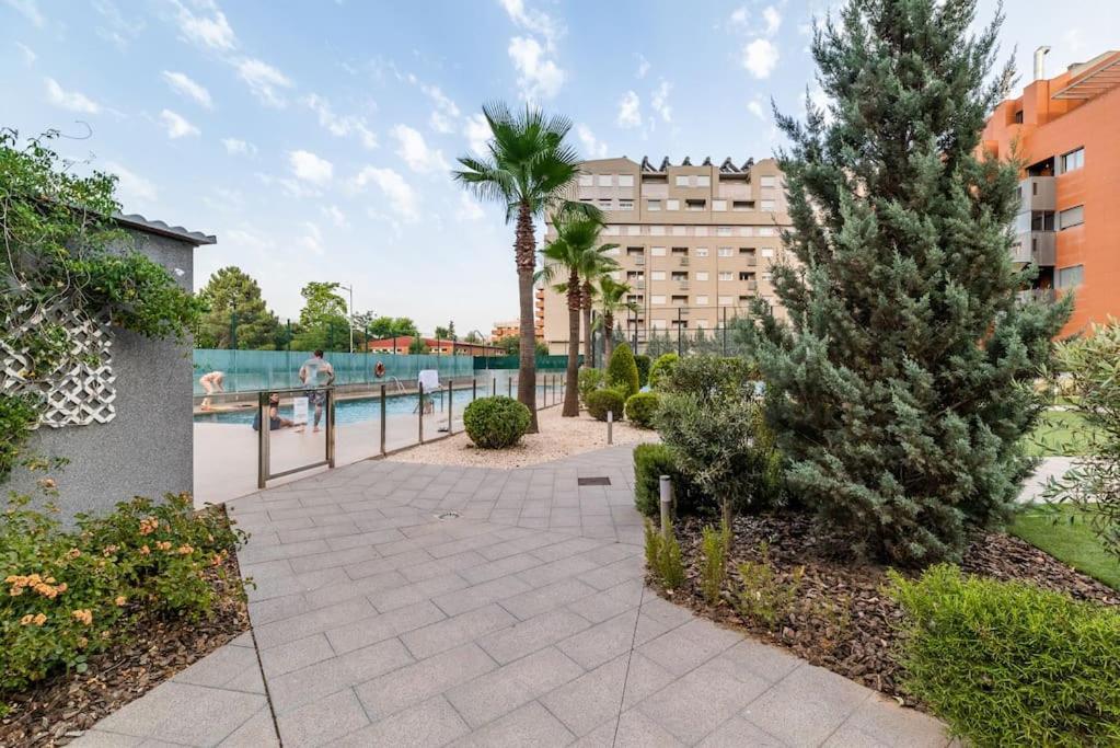 Moderno Apartamento Con Piscina Y Parking 그라나다 외부 사진