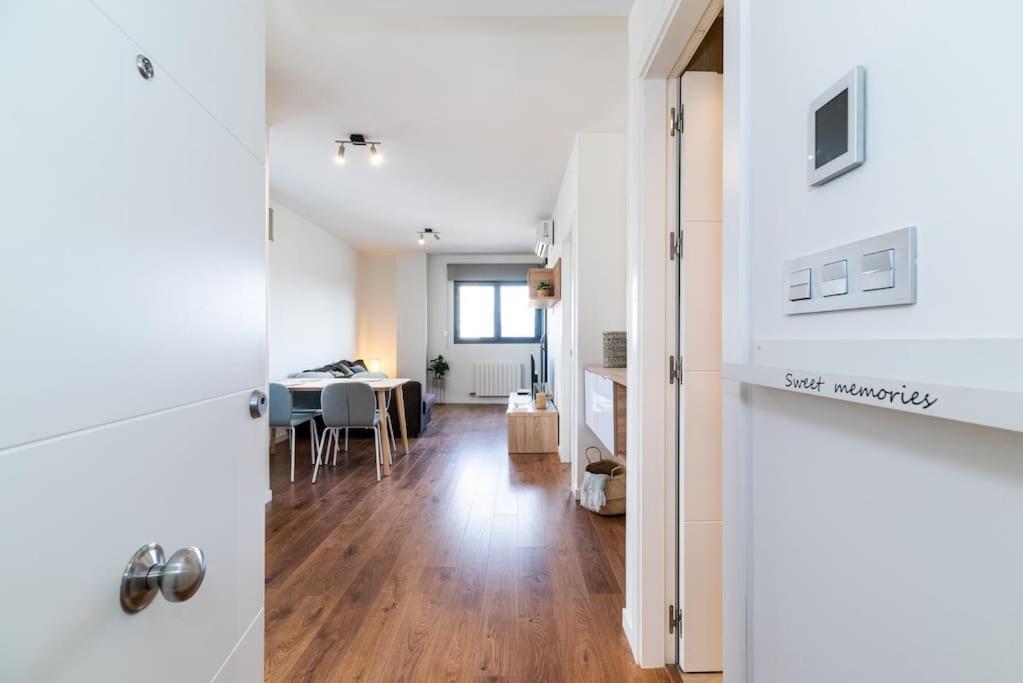 Moderno Apartamento Con Piscina Y Parking 그라나다 외부 사진